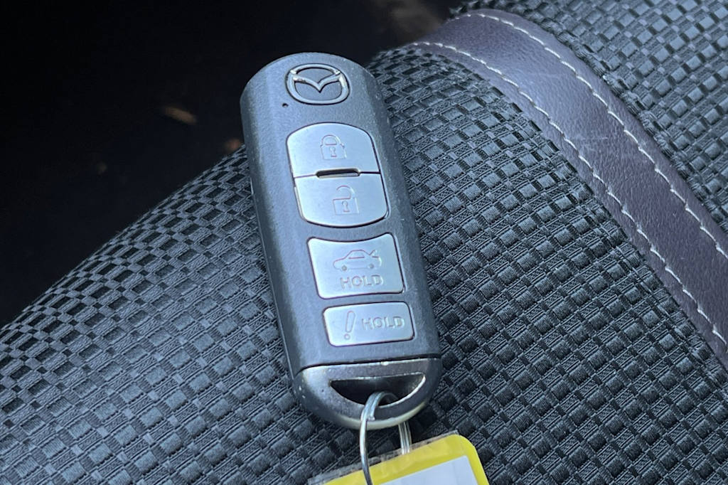 Thumbnail: 2018 Mazda Mazda3 - 16