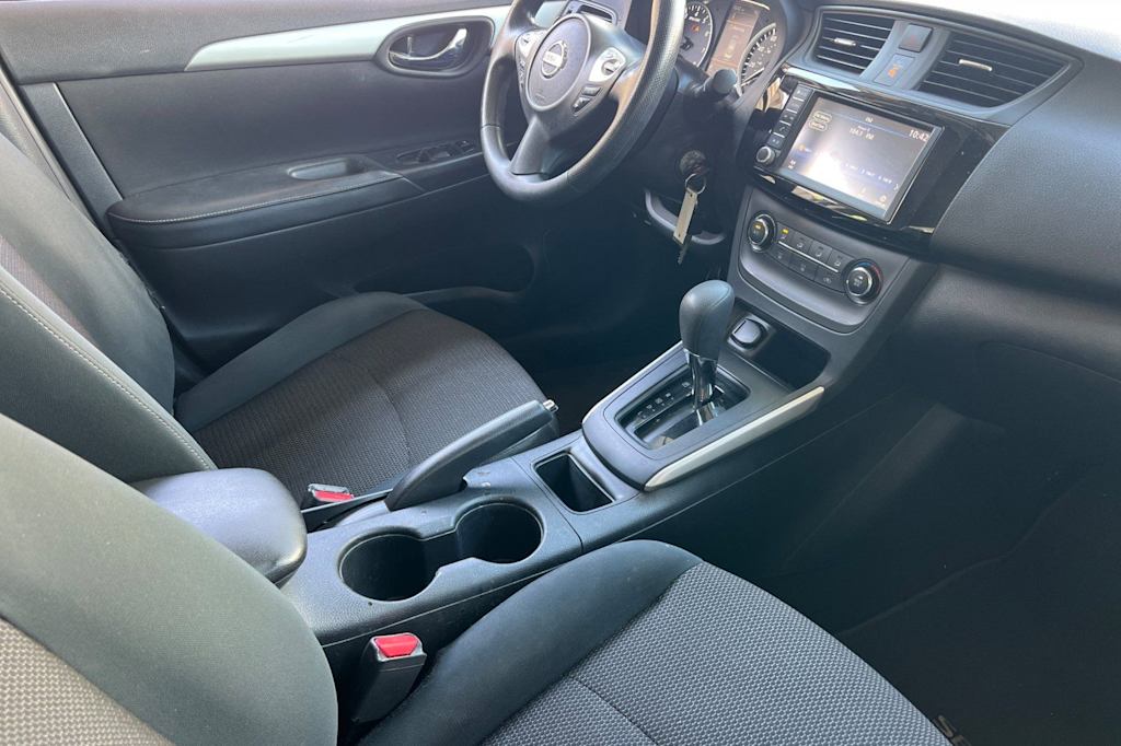 Thumbnail: 2019 Nissan Sentra - 12