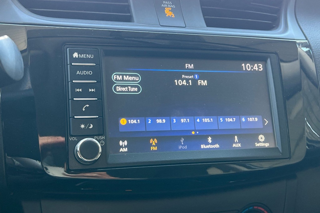 Thumbnail: 2019 Nissan Sentra - 13
