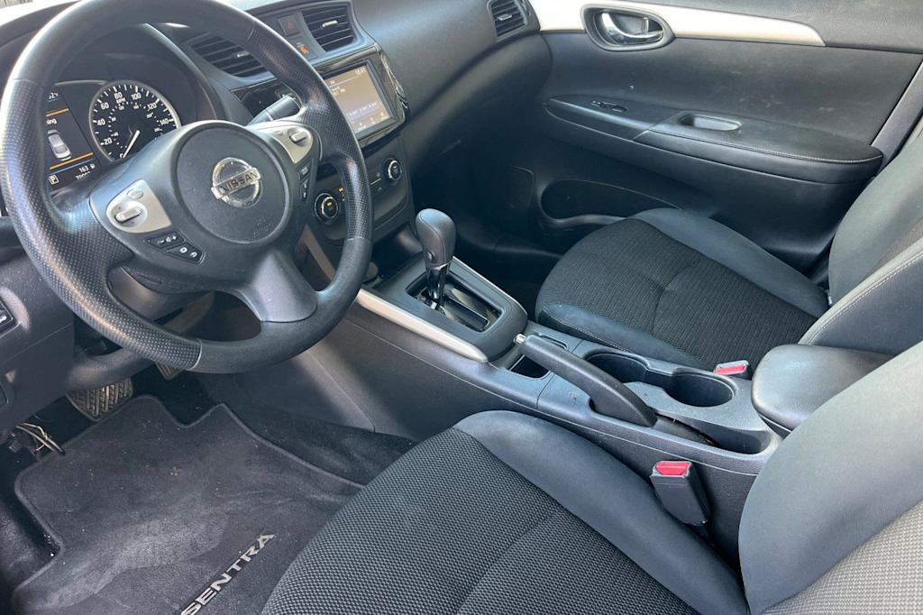 Thumbnail: 2019 Nissan Sentra - 9