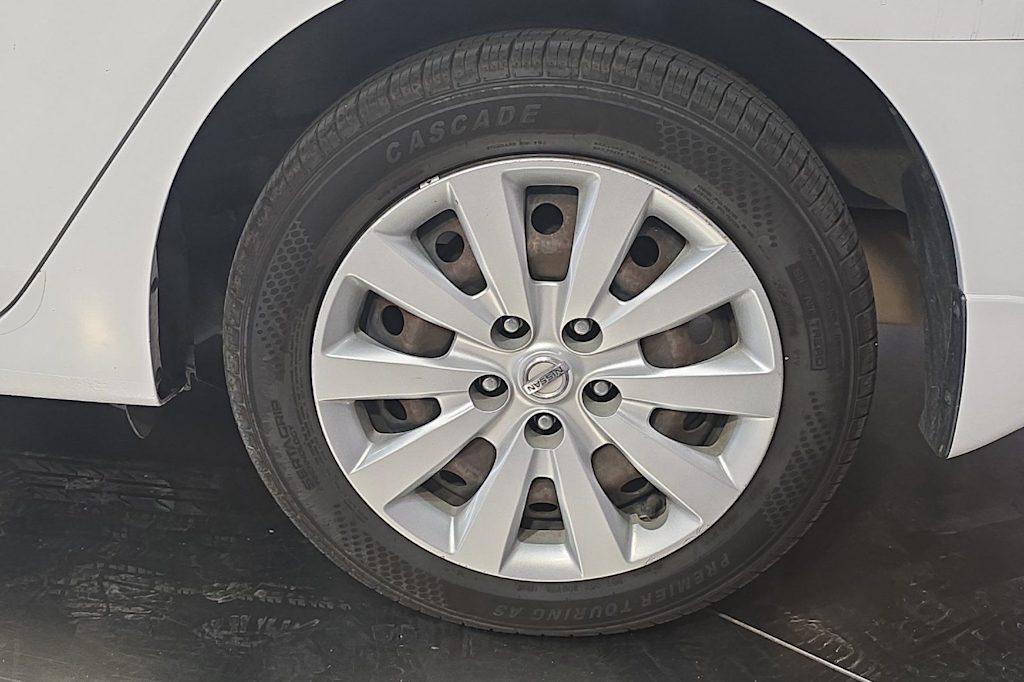 Thumbnail: 2019 Nissan Sentra - 8