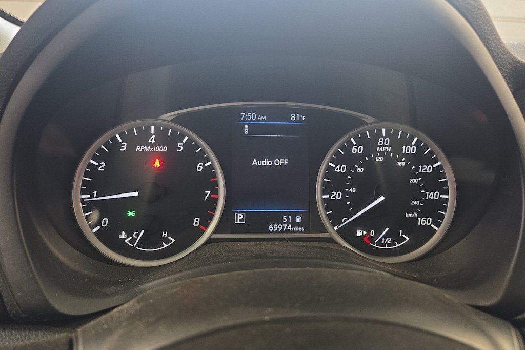 Thumbnail: 2019 Nissan Sentra - 16