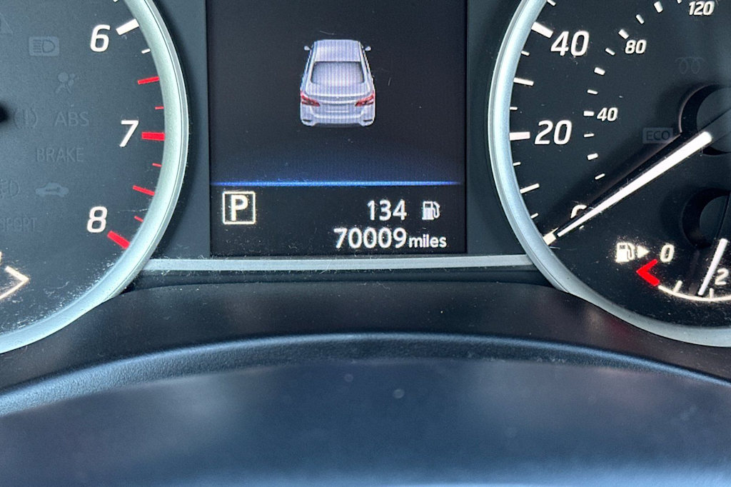 Thumbnail: 2019 Nissan Sentra - 16