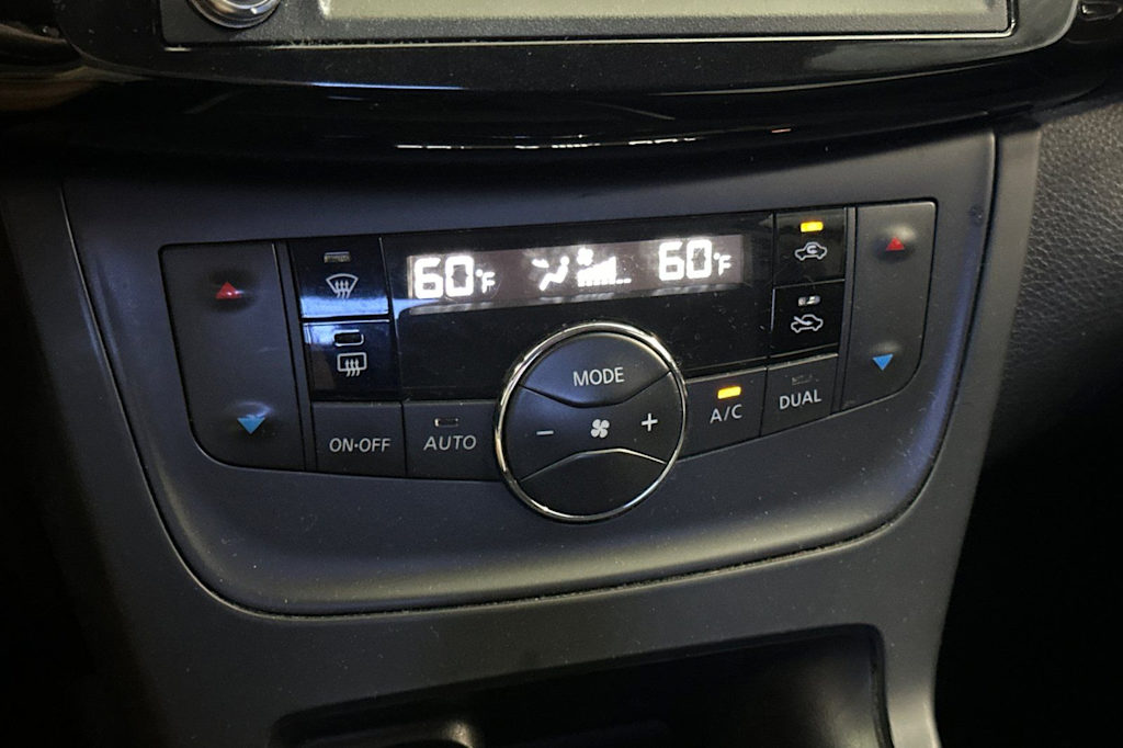 Thumbnail: 2019 Nissan Sentra - 24