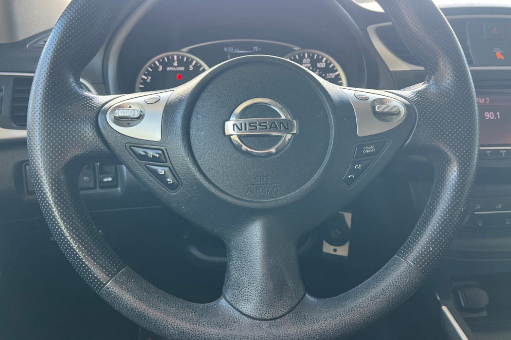 Thumbnail: 2018 Nissan Sentra - 28