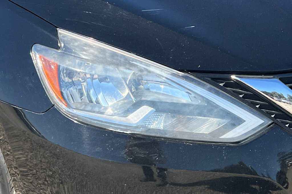 Thumbnail: 2018 Nissan Sentra - 33