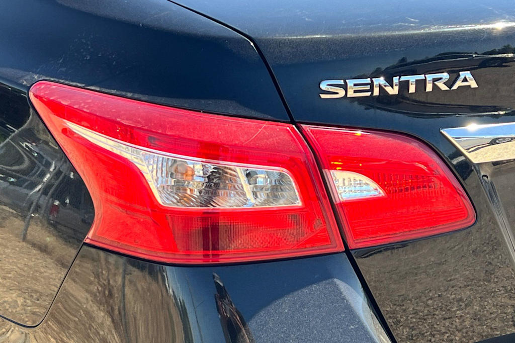 Thumbnail: 2018 Nissan Sentra - 23