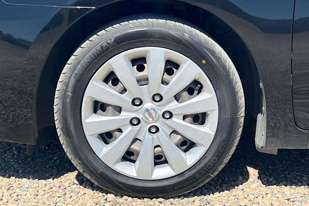 Thumbnail: 2018 Nissan Sentra - 8