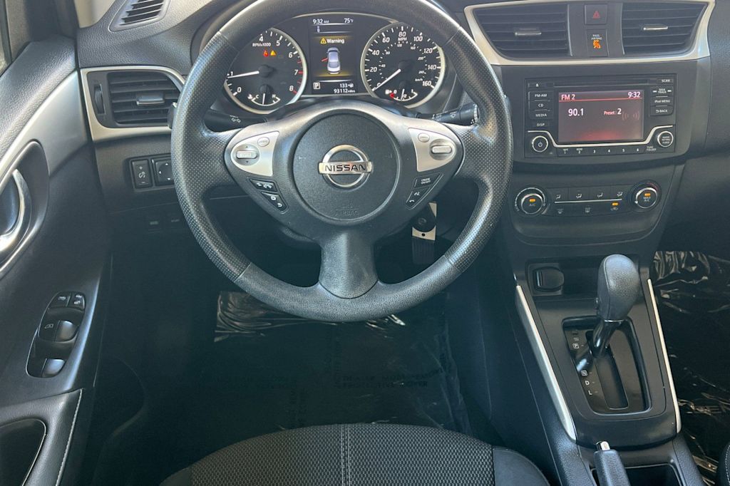 Thumbnail: 2018 Nissan Sentra - 11