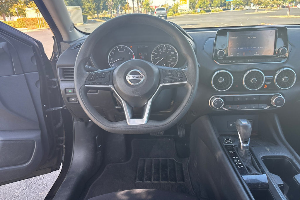 Thumbnail: 2021 Nissan Sentra - 11