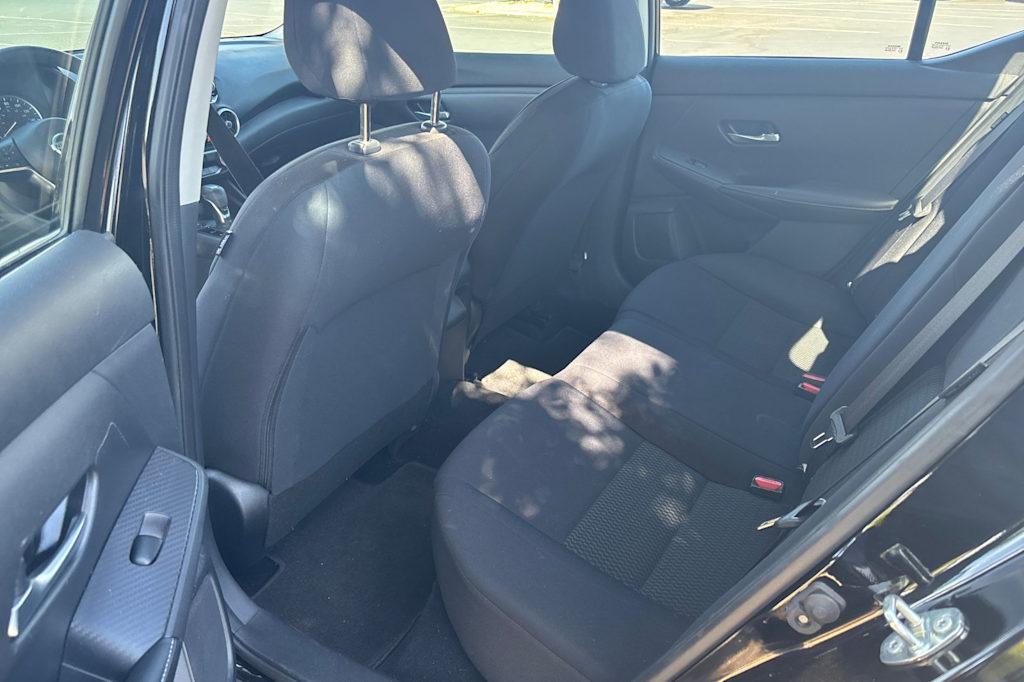 Thumbnail: 2021 Nissan Sentra - 10
