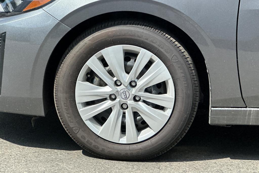 2025 Nissan Sentra S 8