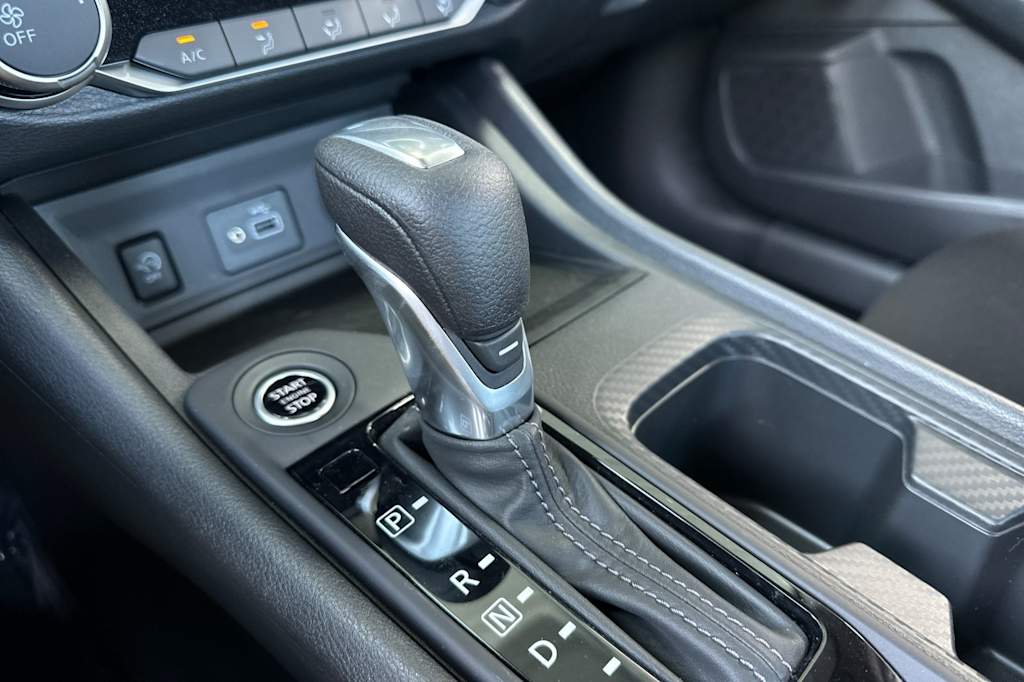 2025 Nissan Sentra S 15