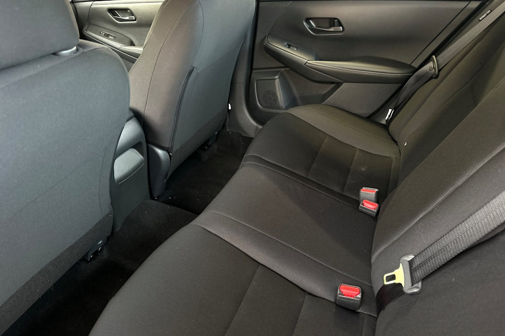2025 Nissan Sentra S 11