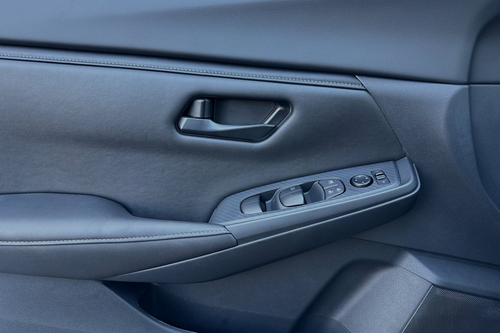 Thumbnail: 2025 Nissan Sentra - 19