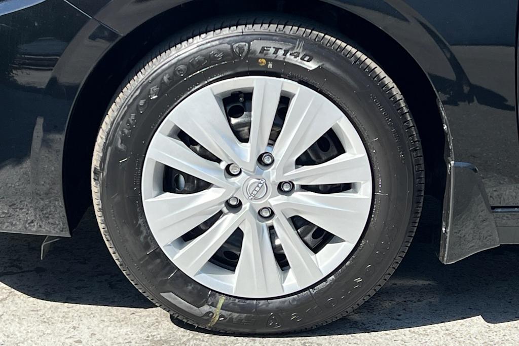 Thumbnail: 2025 Nissan Sentra - 7