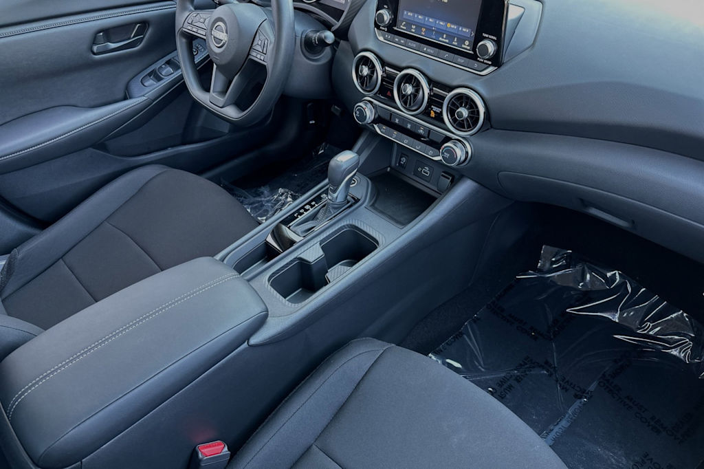 Thumbnail: 2025 Nissan Sentra - 11