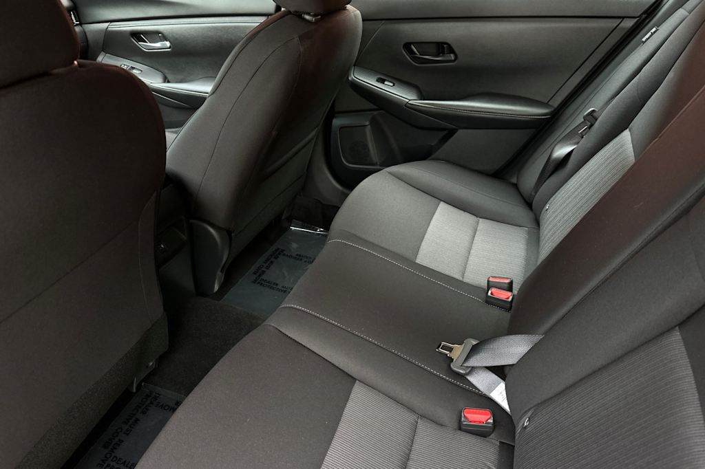 2025 Nissan Sentra SV 11