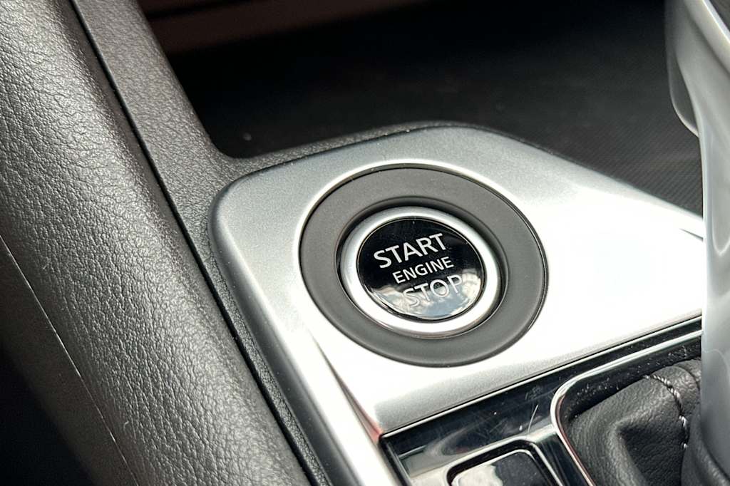 2025 Nissan Sentra SV 25