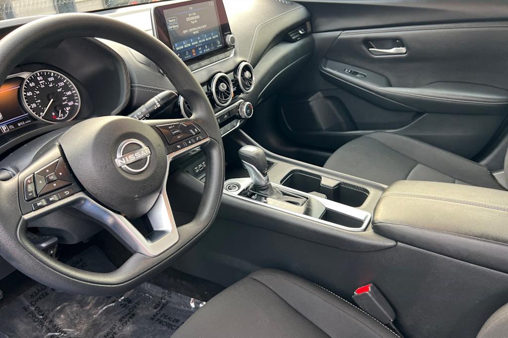 Thumbnail: 2024 Nissan Sentra - 9