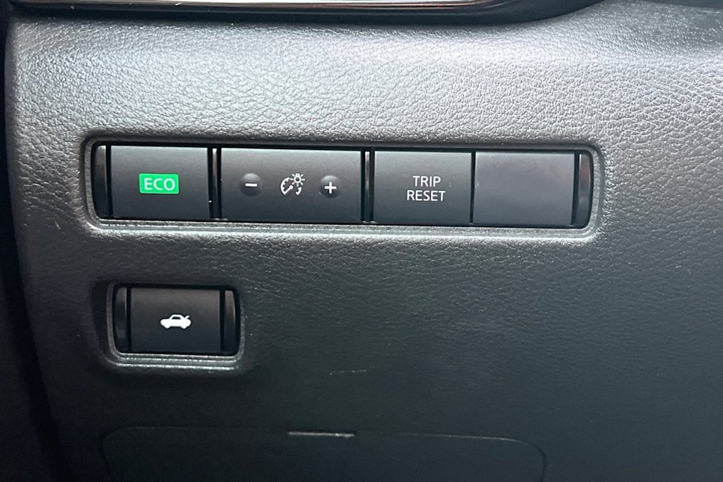 Thumbnail: 2024 Nissan Sentra - 32