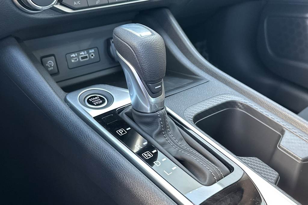 2025 Nissan Sentra SV 14