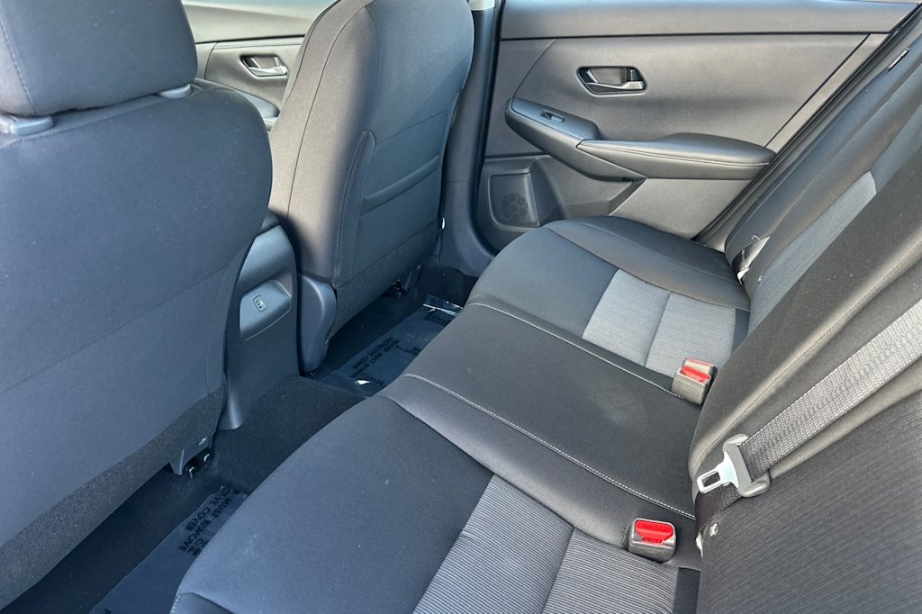 2025 Nissan Sentra SV 10