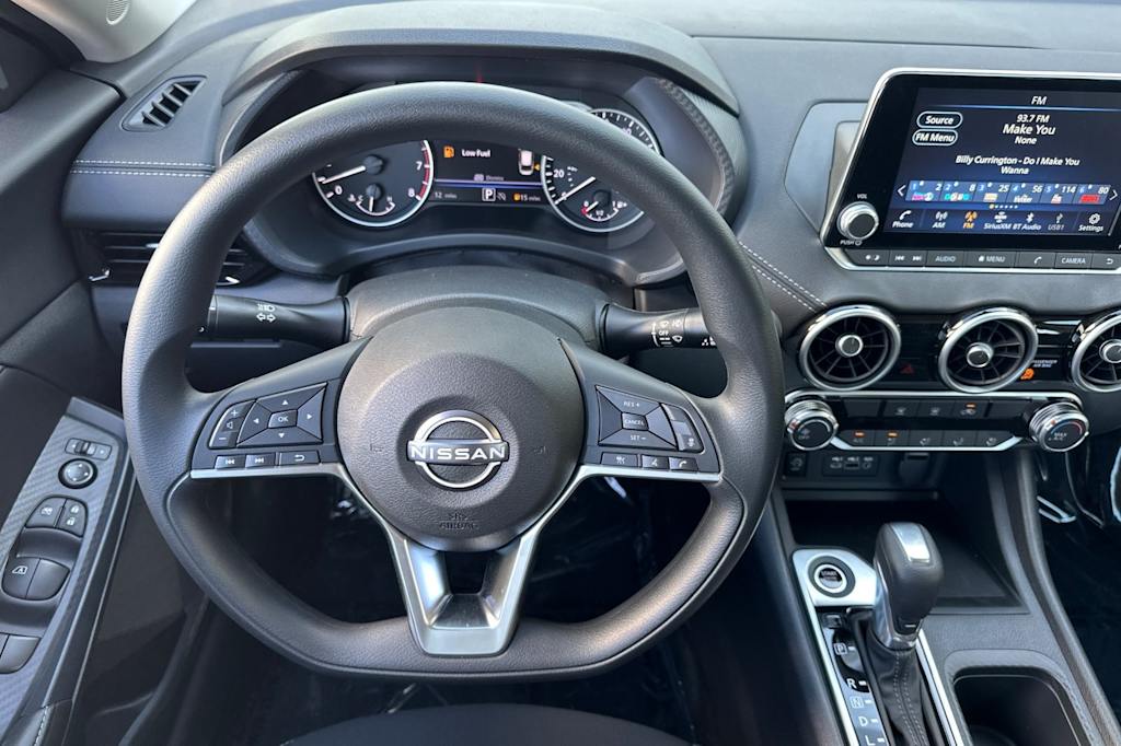 2025 Nissan Sentra SV 11