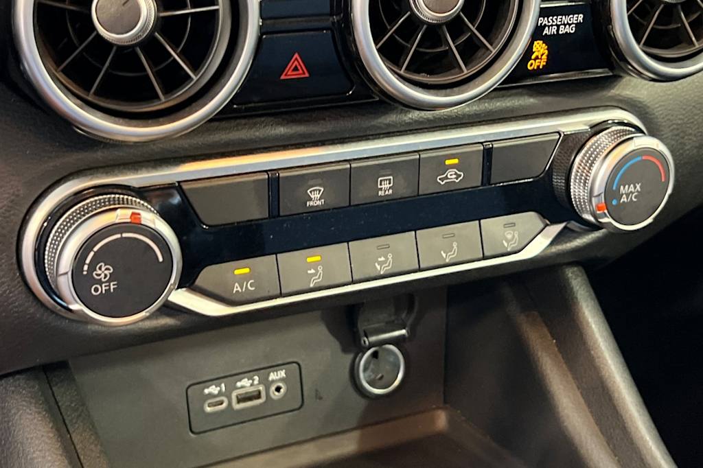 Thumbnail: 2023 Nissan Sentra - 25