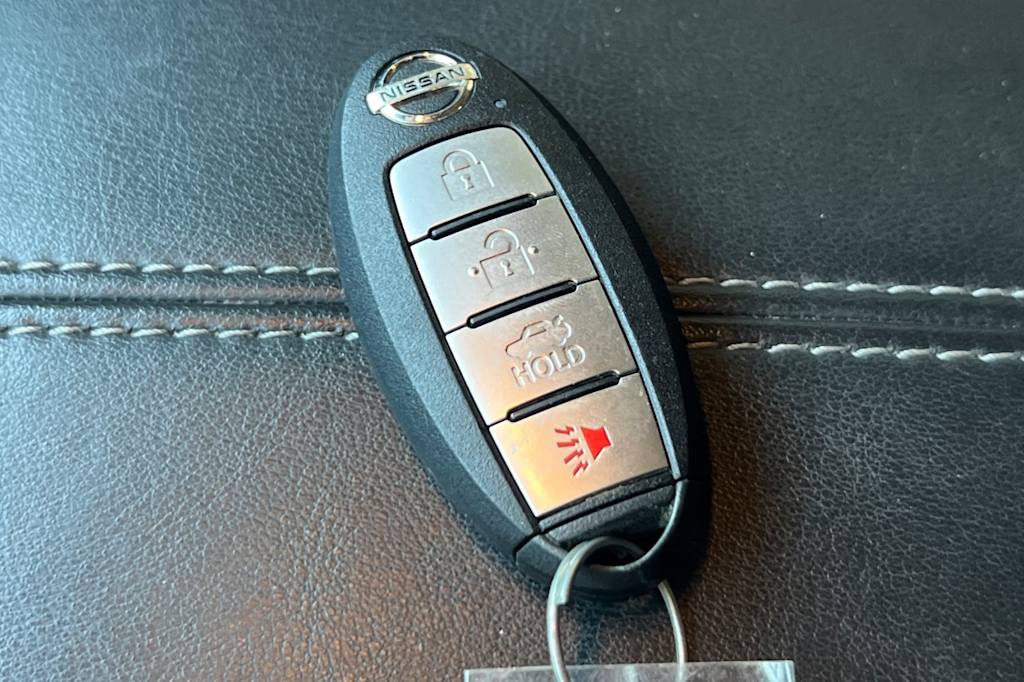 Thumbnail: 2023 Nissan Sentra - 17