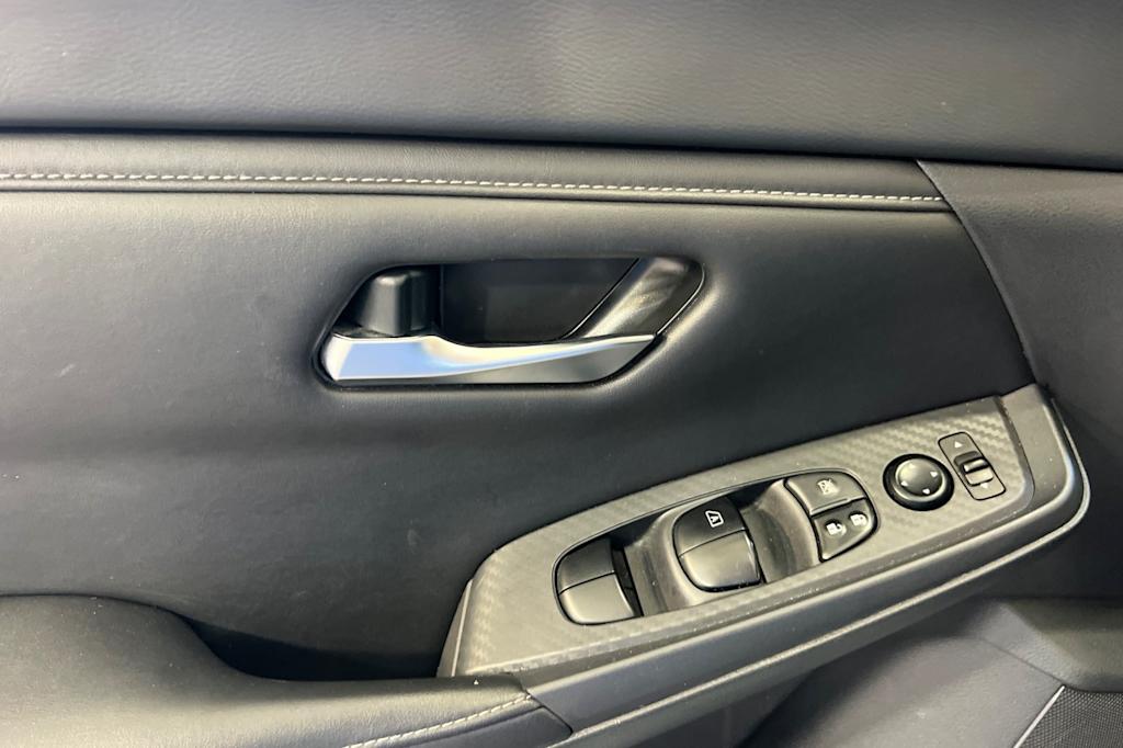 Thumbnail: 2023 Nissan Sentra - 22