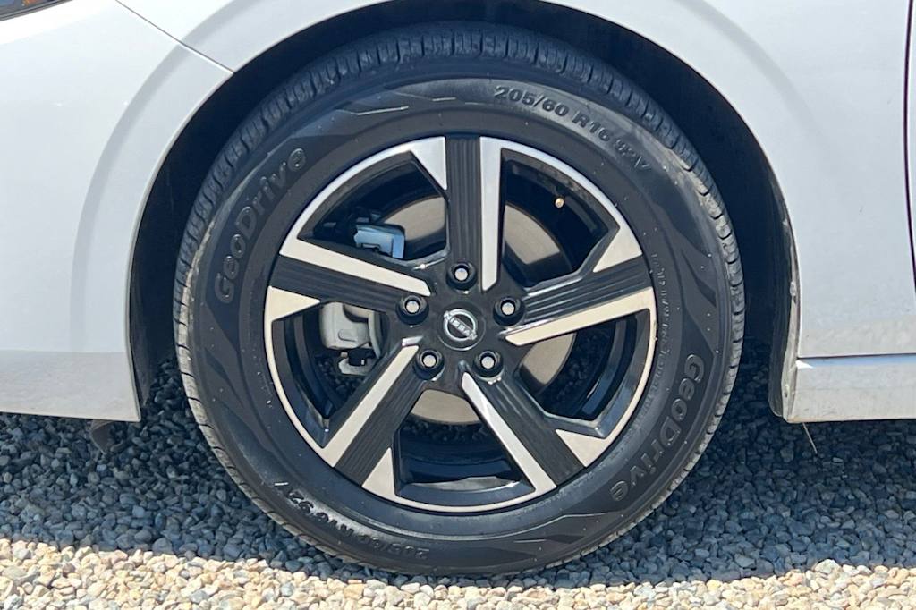Thumbnail: 2024 Nissan Sentra - 8