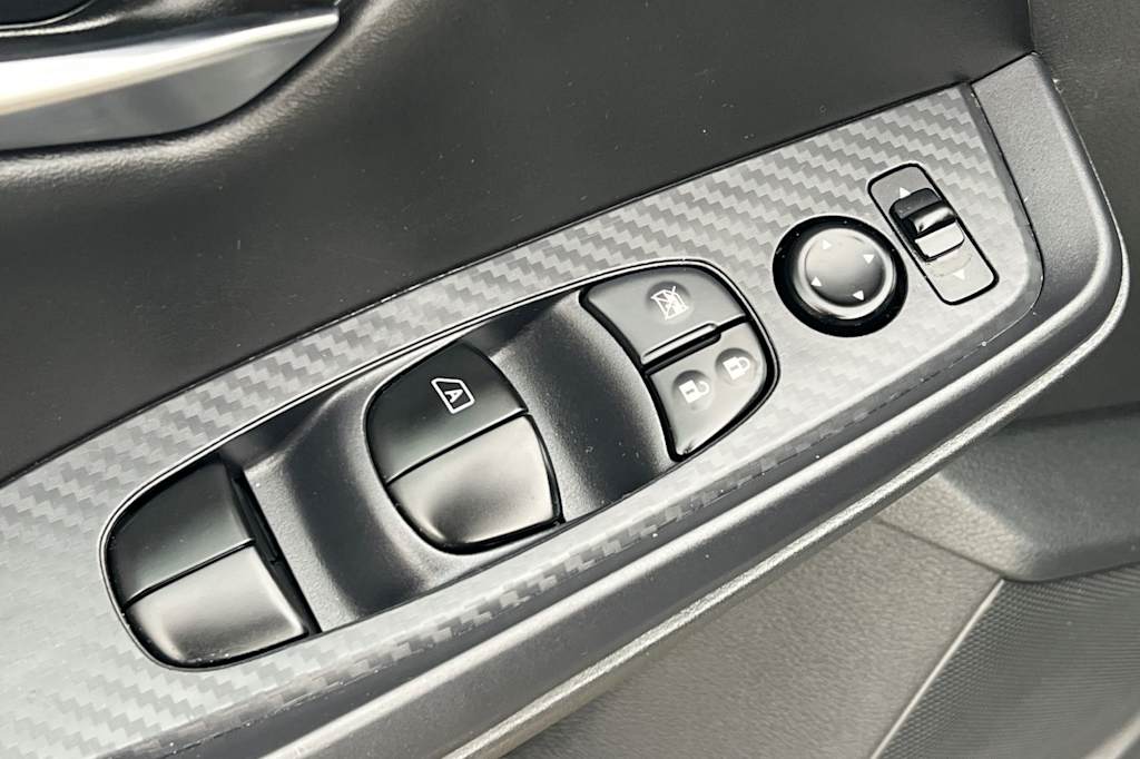 Thumbnail: 2023 Nissan Sentra - 23