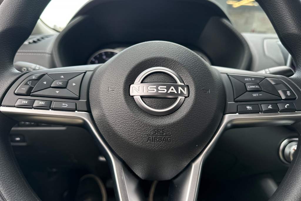 2025 Nissan Sentra SV 26