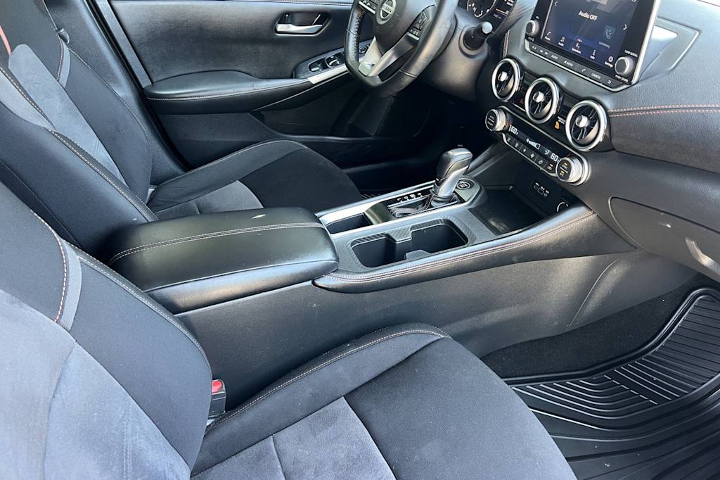 Thumbnail: 2021 Nissan Sentra - 10