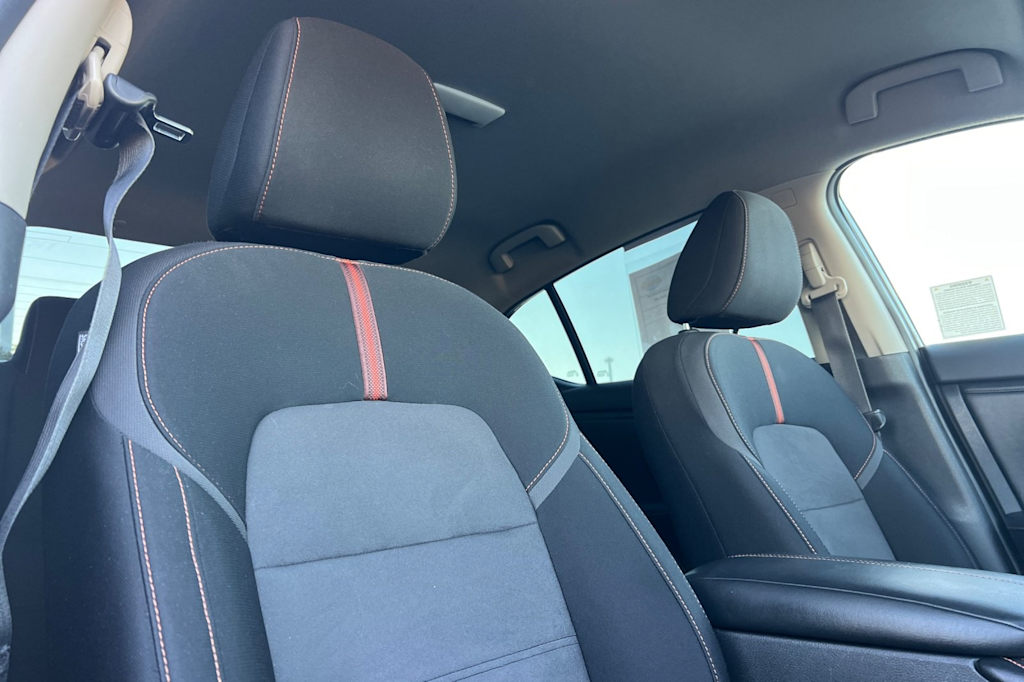 Thumbnail: 2021 Nissan Sentra - 10