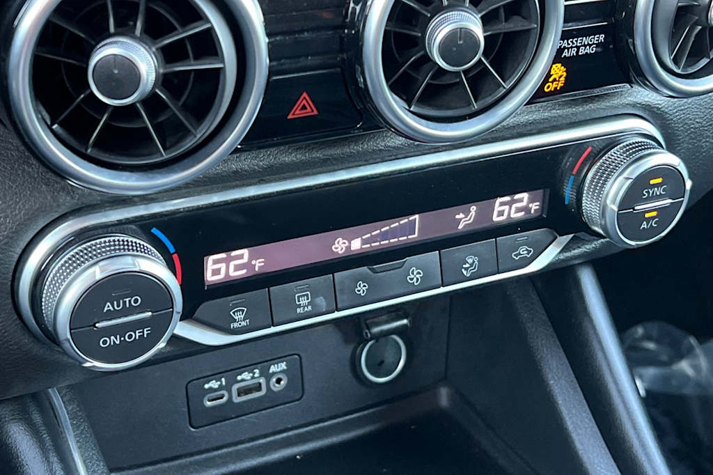 Thumbnail: 2021 Nissan Sentra - 25