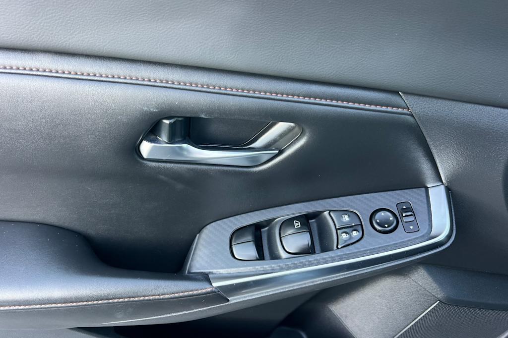 Thumbnail: 2021 Nissan Sentra - 21