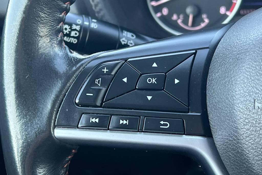 Thumbnail: 2021 Nissan Sentra - 30