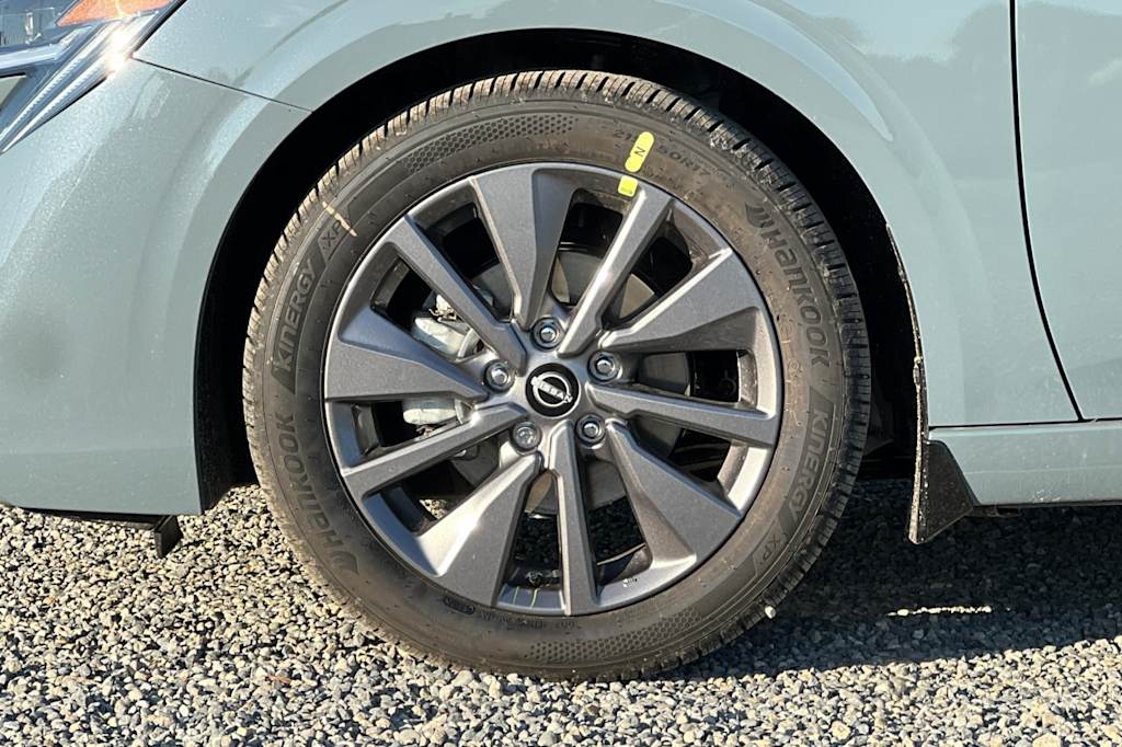 Thumbnail: 2026 Nissan Sentra - 8
