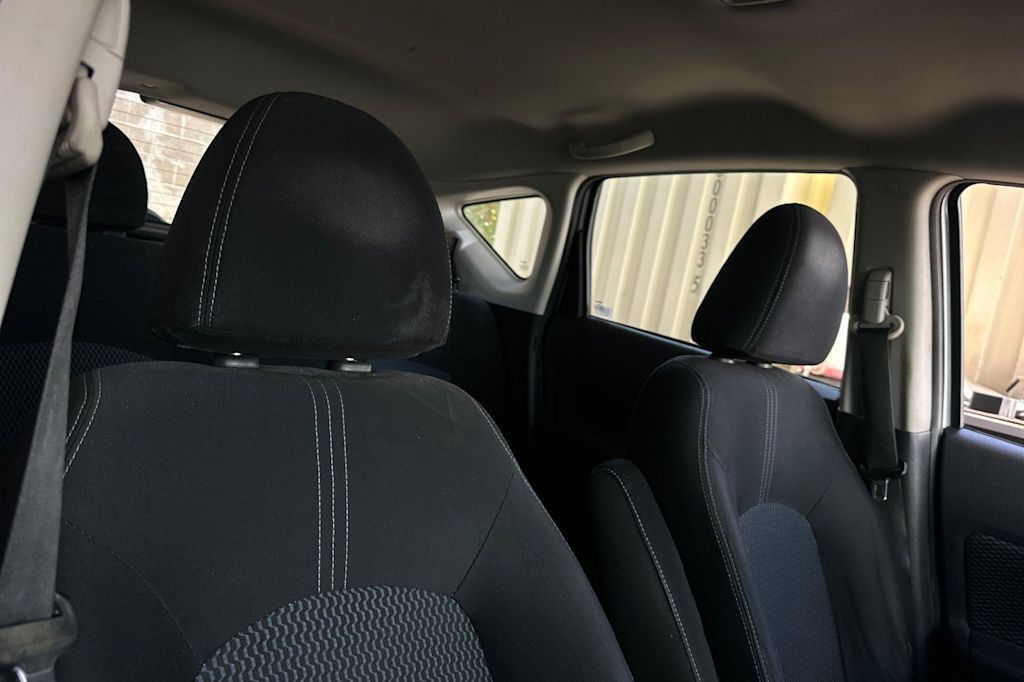 Thumbnail: 2015 Nissan Versa Note - 10