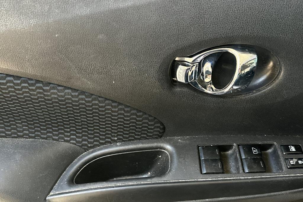 Thumbnail: 2015 Nissan Versa Note - 22