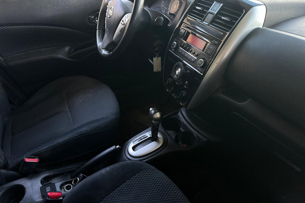 Thumbnail: 2015 Nissan Versa Note - 13