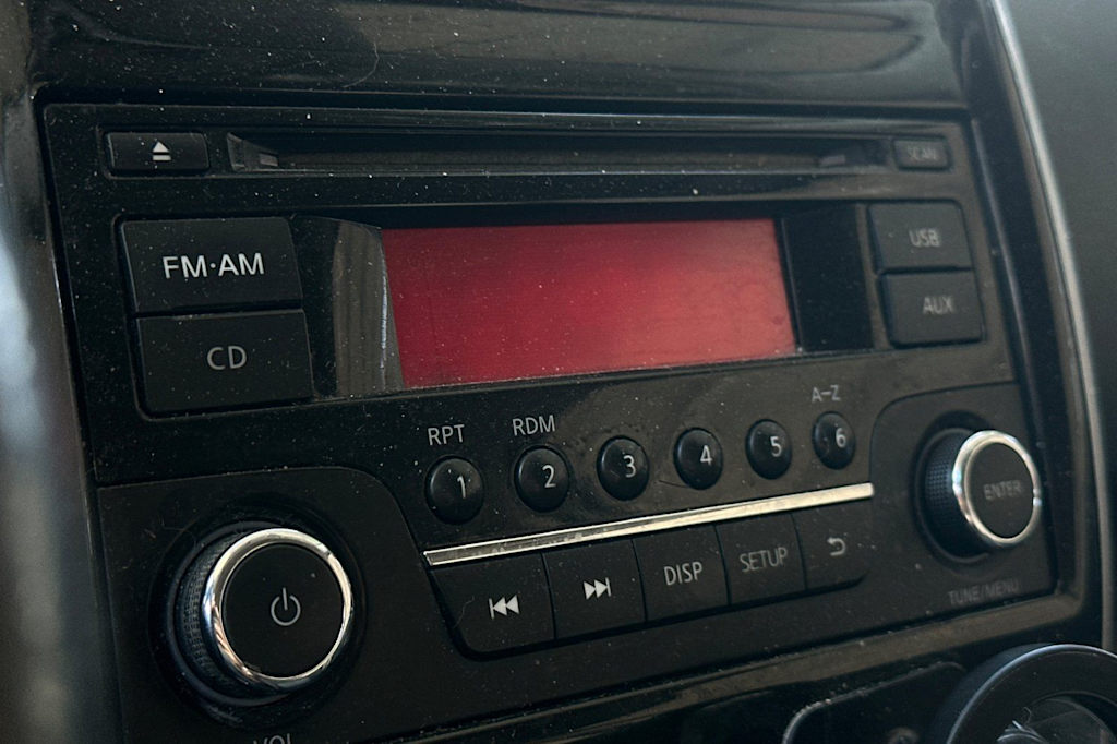 Thumbnail: 2015 Nissan Versa Note - 14