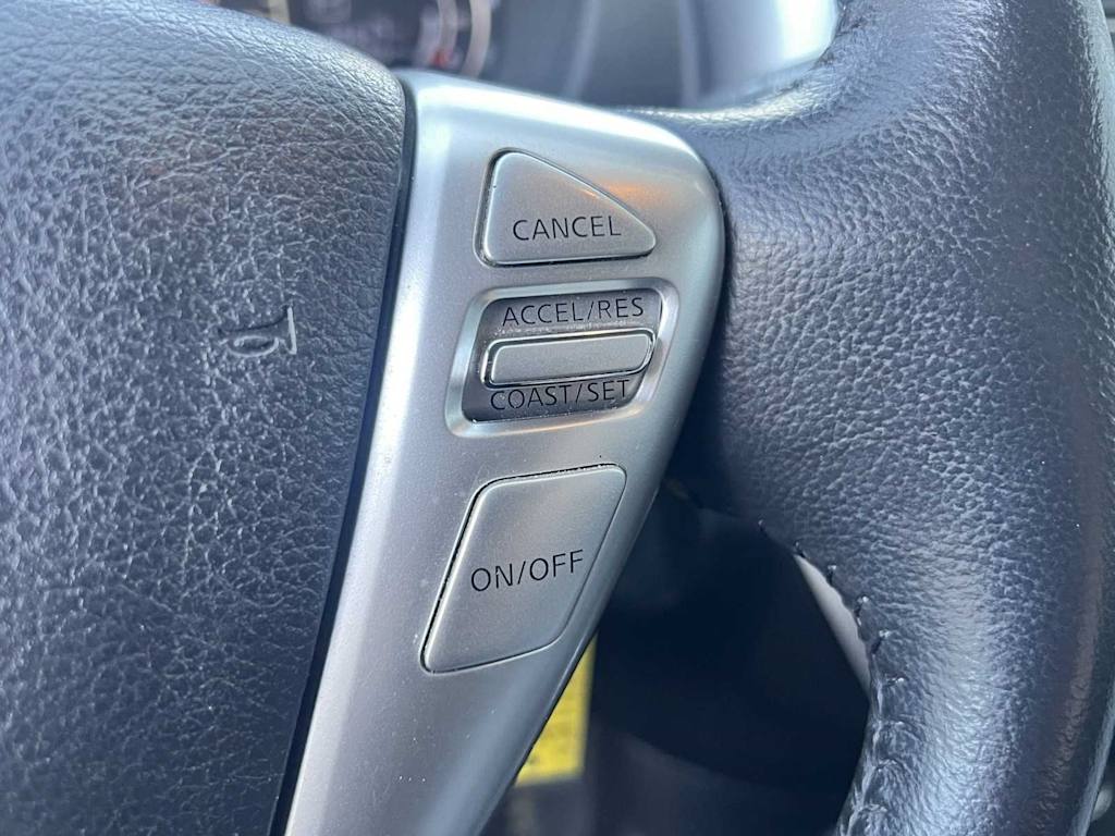 2017 Nissan Versa Note SV 28