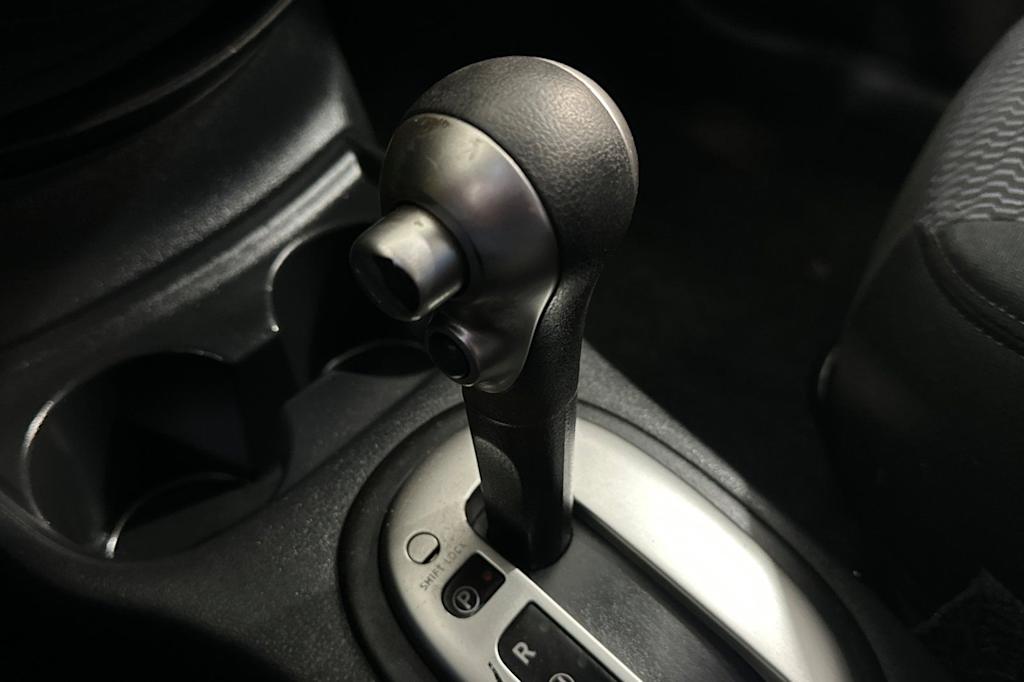 Thumbnail: 2016 Nissan Versa Note - 27
