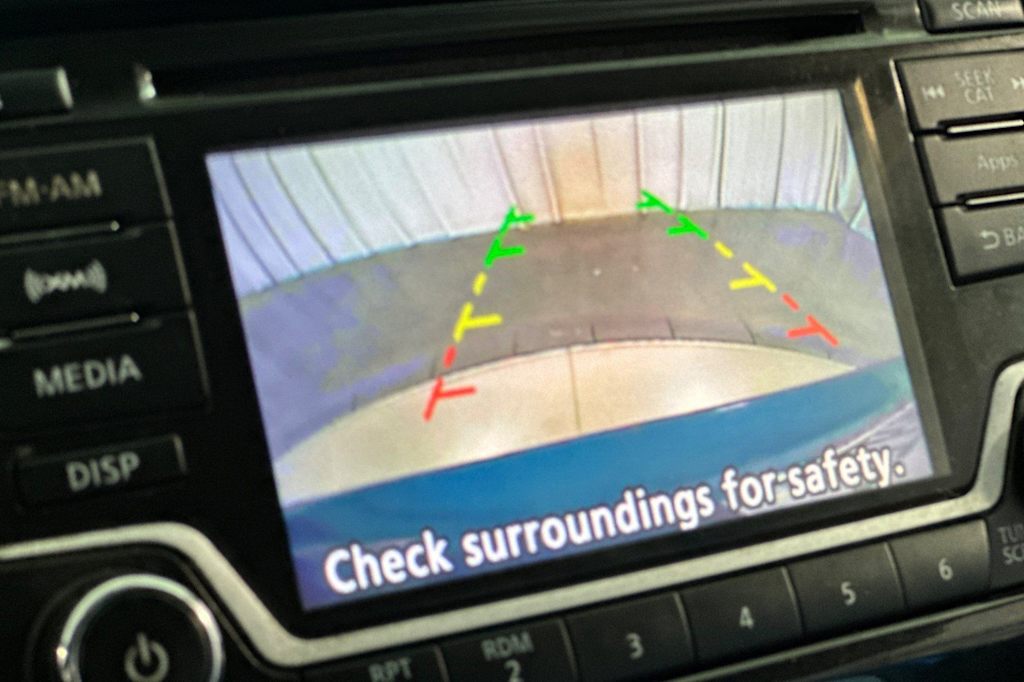 Thumbnail: 2016 Nissan Versa Note - 25