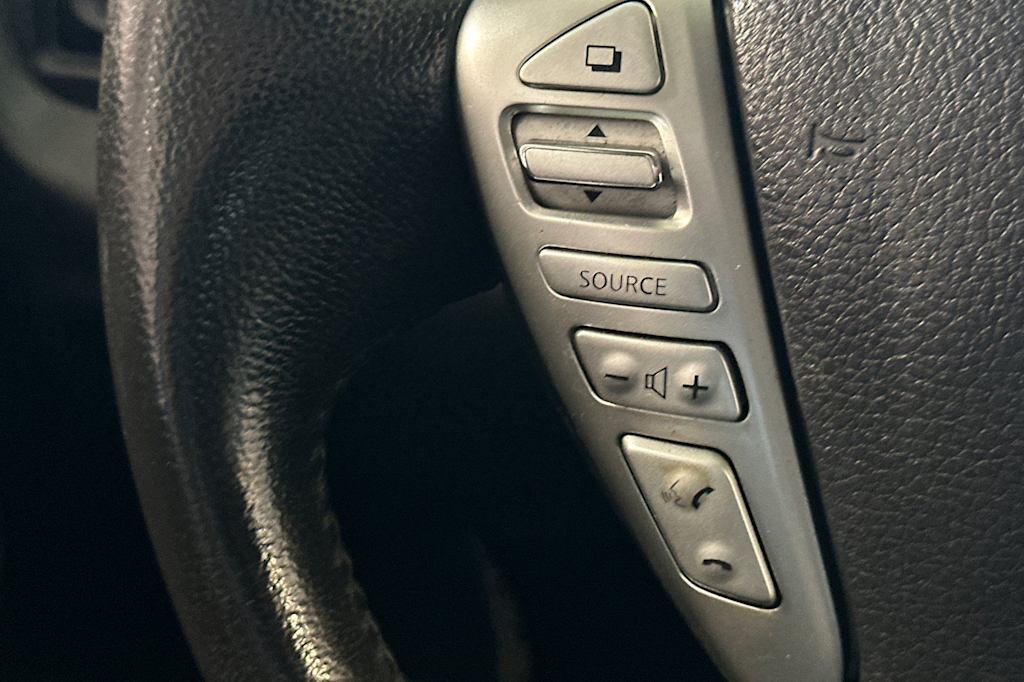 Thumbnail: 2016 Nissan Versa Note - 30