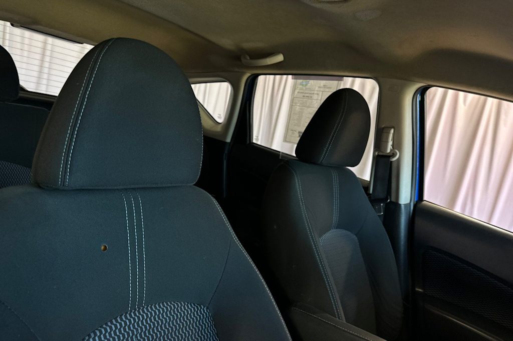 Thumbnail: 2016 Nissan Versa Note - 10