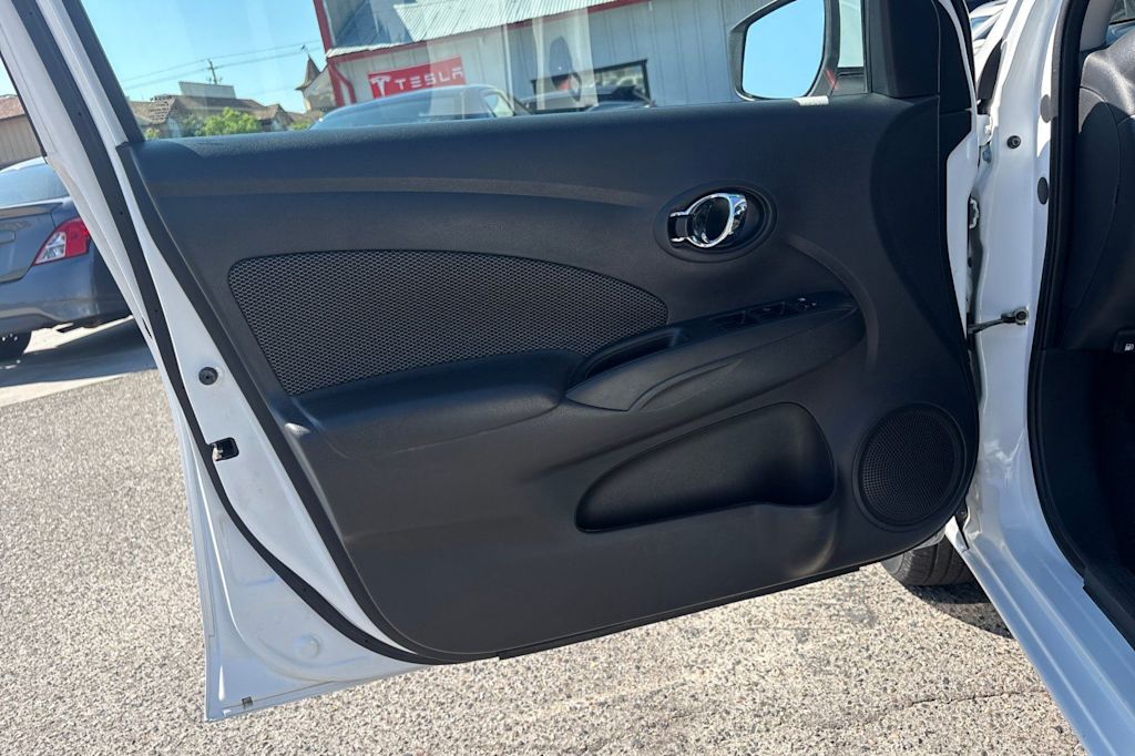 Thumbnail: 2018 Nissan Versa - 21